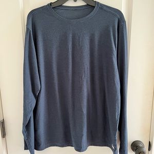 Vuori long sleeve shirt